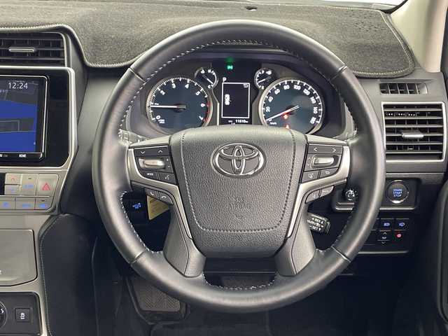 トヨタ ランドクルーザー プラド TX Lパッケージ ブラックED 鹿児島県 2023(令5)年 1.2万km ホワイトパールクリスタルシャイン サンルーフ/トヨタセーフティセンス/純正SDナビ/(フルセグ/Bluetooth/HDMI/CD/DVD/AM/FM)/バックカメラ/シートヒーター/パワーシート/ルーフレール/オートハイビーム/コーナーセンサー/LEDヘッドライト/純正アルミホイール/純正フロアマット/レーダークルーズコントロール/ヘッドライトウォッシャー/前後ドライブレコーダー/ハンズフリー/４WD