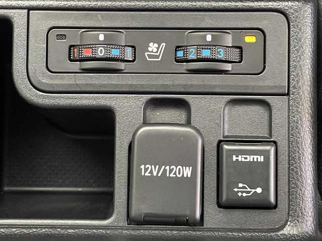 トヨタ ランドクルーザー プラド TX Lパッケージ ブラックED 鹿児島県 2023(令5)年 1.2万km ホワイトパールクリスタルシャイン サンルーフ/トヨタセーフティセンス/純正SDナビ/(フルセグ/Bluetooth/HDMI/CD/DVD/AM/FM)/バックカメラ/シートヒーター/パワーシート/ルーフレール/オートハイビーム/コーナーセンサー/LEDヘッドライト/純正アルミホイール/純正フロアマット/レーダークルーズコントロール/ヘッドライトウォッシャー/前後ドライブレコーダー/ハンズフリー/４WD