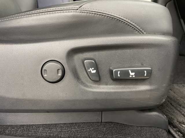 トヨタ ランドクルーザー プラド TX Lパッケージ ブラックED 鹿児島県 2023(令5)年 1.2万km ホワイトパールクリスタルシャイン サンルーフ/トヨタセーフティセンス/純正SDナビ/(フルセグ/Bluetooth/HDMI/CD/DVD/AM/FM)/バックカメラ/シートヒーター/パワーシート/ルーフレール/オートハイビーム/コーナーセンサー/LEDヘッドライト/純正アルミホイール/純正フロアマット/レーダークルーズコントロール/ヘッドライトウォッシャー/前後ドライブレコーダー/ハンズフリー/４WD