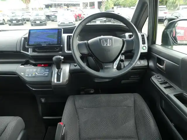 ホンダ ステップワゴン スパーダ Z 千葉県 2011(平23)年 5万km プレミアムブラキッシュパール 社外メモリーナビ/地デジTV/【DVD/CD再生機能　Bluetooth接続】/バックカメラ/革巻きステアリング/パドルシフト/ETC/HIDヘッドライト/フォグライト/ウインカーミラー/社外18インチアルミホイル/スマートキー