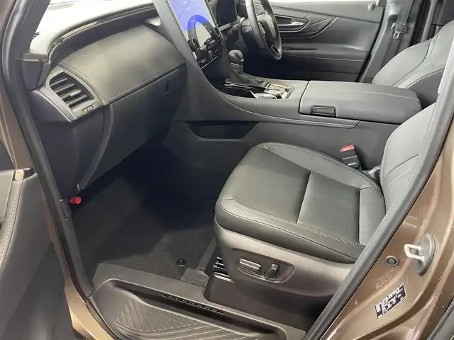 トヨタ アルファード Z 福島県 2025(令7)年 0.1千km ゴールド ワンオーナー/純正14インチディスプレイオーディオ/AM/FM/BT/USB/HDMI/フルセグTV/トヨタセーフティセンス/トヨタ チームメイト/左右独立ムーンルーフ/ユニバーサルステップ/パノラミックビューモニター/ブラインドスポットモニター/クリアランスソナー/デジタルインナーミラー/カラーヘッドアップディスプレイ/レーダークルーズコントロール/黒レザーシート/パワーシート/シートヒーター/エアシート/ステアリングヒーター/ステアリングリモコン/オートハイビーム/3眼LEDヘッドライト/ビルトインETC 2.0/置くだけ充電