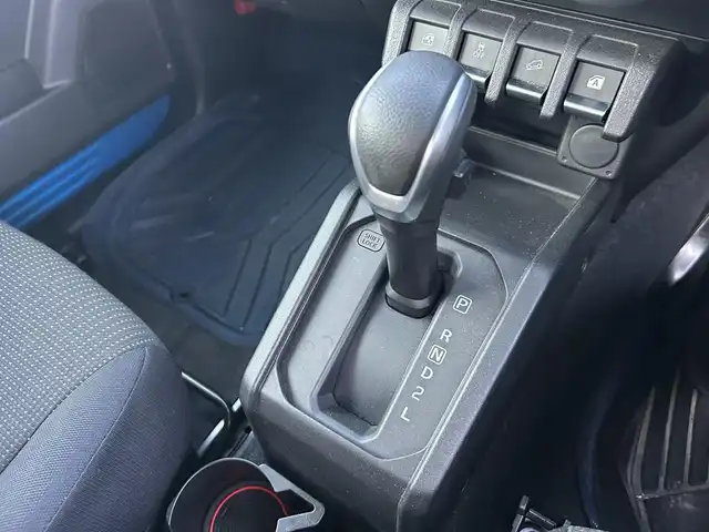 スズキ ジムニー XC 道南・函館 2021(令3)年 0.9万km ブリスクブルーメタリック/ブラック2トーンルーフ 社外ナビ/フルセグＴＶ/衝突軽減ブレーキ/夏冬タイヤ/バックカメラ/クルーズコントロール/車線逸脱警報装置/シートヒーター/ヘッドライトウォッシャー/オートライト/ダウンヒルコントロールアシスト