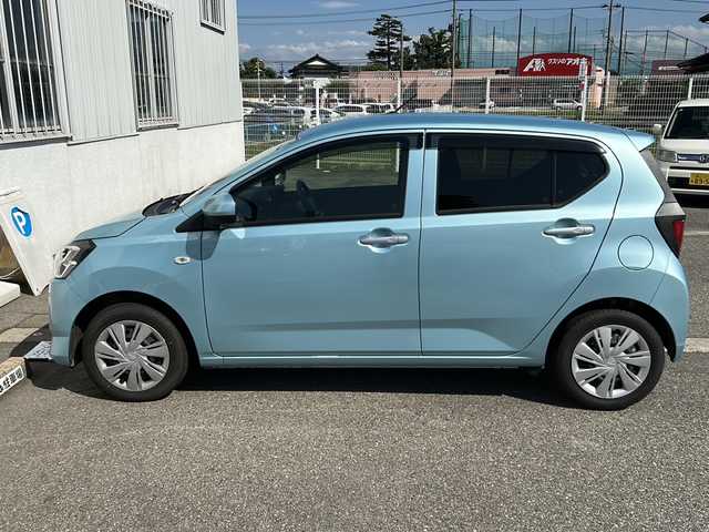 ダイハツ ミラ イース X SAⅢ 富山県 2019(平31)年 0.8万km スカイブルーメタリック ワンオーナー/スマアシIII/衝突安全ブレーキ/オートハイビーム/クリアランスソナー/横滑り防止装置/キーレスエントリー/社外CDプレーヤー(U340)/電動格納ミラー/ドアバイザー/純正フロアマット/アイドリングストップ/保証書/取扱説明書