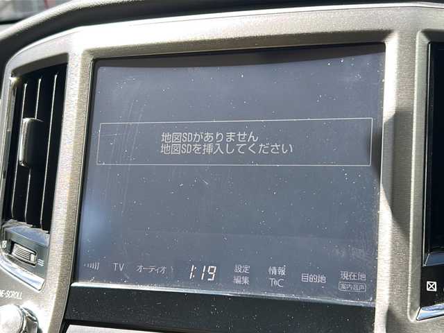 トヨタ クラウン マジェスタ Fバージョン 福岡県 2017(平29)年 7.7万km ホワイトパールクリスタルシャイン ・OPベージュシート/・メーカーナビ/-BT/ワンセグTV/CD/DVD/ブルーレイ/USB/SD/HUX/FM/AM/・バックカメラ/・運転席メモリシート/・全席パワーシート/シートヒーター/・前席エアシート/・ハンドルヒーター/・電動チルト/テレスコピックステアリング/・レーダークルーズコントロール/・BSM/・純正ドライブレコーダー【DRD-H66】/・レーダー探知機/・車線逸脱警報/・衝突軽減ブレーキ/・ETC２．０/・サンシェード/・ISOFIX/・LEDヘッドライト/・純正アルミ18インチ/・純正フロアマット/・オートライト