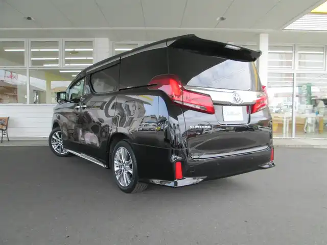 トヨタ アルファード S タイプゴールド 千葉県 2020(令2)年 2.3万km ブラック 純正ディスプレイオーディオ/　【ナビ/フルセグTV/USB/BT/CD・DVDデッキ】/バックカメラ/純正フリップダウンモニター/両側パワースライドドア/パワーバックドア/デジタルインナーミラー/サンルーフ/LEDヘッドライト&LEDフォグ/純正18インチアルミホイール/ハーフレーザーシート/プリクラッシュセーフティ/パーキングサポート/レーントレーシングアシスト/ブラインドスポットモニター/前後ドライブレコーダー/ビルトインETC2.0/スマートキー