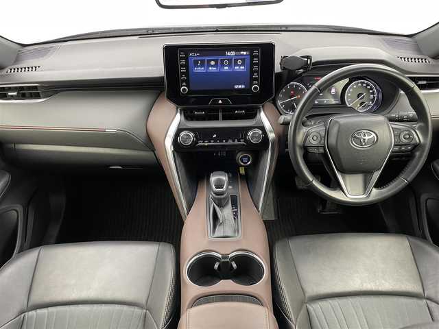 トヨタ ハリアー G 富山県 2022(令4)年 4.5万km ブラック 純正ディスプレイオーディオ（AM/FM/BT/USB）/バックカメラ/ドライブレコーダー/デジタルインナーミラー/ハーフレザーシート/衝突被害軽減システム/レーダークルーズコントロール/レーンキープアシスト/コーナーセンサー/横滑り防止装置/オートLEDライト/フォグライト/社外アルミホイール/純正フロアマット/革巻きステアリング/ステアリングスイッチ/スマートキー