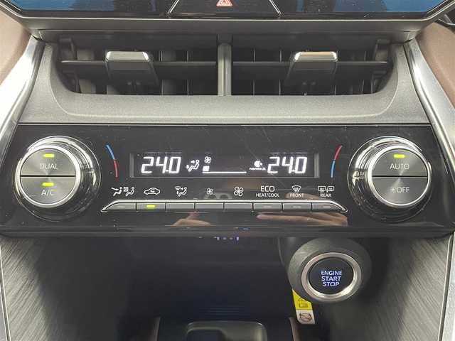 トヨタ ハリアー G 富山県 2022(令4)年 4.5万km ブラック 純正ディスプレイオーディオ（AM/FM/BT/USB）/バックカメラ/ドライブレコーダー/デジタルインナーミラー/ハーフレザーシート/衝突被害軽減システム/レーダークルーズコントロール/レーンキープアシスト/コーナーセンサー/横滑り防止装置/オートLEDライト/フォグライト/社外アルミホイール/純正フロアマット/革巻きステアリング/ステアリングスイッチ/スマートキー
