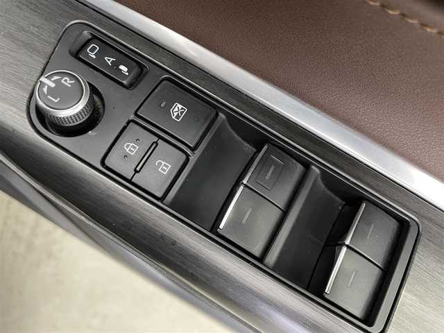 トヨタ ハリアー G 富山県 2022(令4)年 4.5万km ブラック 純正ディスプレイオーディオ（AM/FM/BT/USB）/バックカメラ/ドライブレコーダー/デジタルインナーミラー/ハーフレザーシート/衝突被害軽減システム/レーダークルーズコントロール/レーンキープアシスト/コーナーセンサー/横滑り防止装置/オートLEDライト/フォグライト/社外アルミホイール/純正フロアマット/革巻きステアリング/ステアリングスイッチ/スマートキー