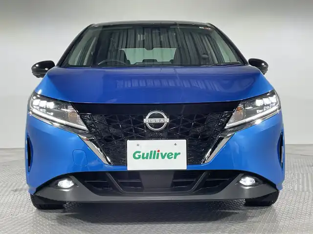 日産 ノート X 神奈川県 2021(令3)年 2.9万km ビビットブルー / スーパーブラック 2トーン 純正10インチコネクトナビ/・BLUETOOTH/USB/HDMI/フルセグTV/Apple Car play/ブラックルーフ/ワイヤレス充電/インテリジェントルームミラー/インテリジェントアラウンドビューモニター/エマージェンシーブレーキ/オートハイビーム/フロアマット/電動パーキングブレーキ/社外前方ドライブレコーダー/ビルトインETC/スマートキー/LEDライト