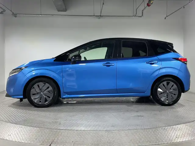 日産 ノート X 神奈川県 2021(令3)年 2.9万km ビビットブルー / スーパーブラック 2トーン 純正10インチコネクトナビ/・BLUETOOTH/USB/HDMI/フルセグTV/Apple Car play/ブラックルーフ/ワイヤレス充電/インテリジェントルームミラー/インテリジェントアラウンドビューモニター/エマージェンシーブレーキ/オートハイビーム/フロアマット/電動パーキングブレーキ/社外前方ドライブレコーダー/ビルトインETC/スマートキー/LEDライト