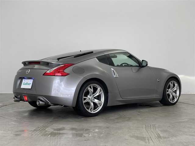 日産 フェアレディ Ｚ バージョンST 埼玉県 2009(平21)年 7.8万km ブレードシルバー 純正ナビ　バックカメラ　ＢＯＳＥサウンド　グレーレザーシート　シートヒーター　ＤＶＤ　オートライト　スマートキー　純正アルミホイール　純正フロアマット　オートエアコン　プッシュスタート　地デジＴＶ