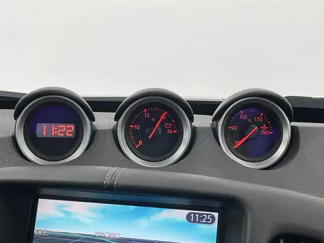 日産 フェアレディ Ｚ バージョンST 埼玉県 2009(平21)年 7.8万km ブレードシルバー 純正ナビ　バックカメラ　ＢＯＳＥサウンド　グレーレザーシート　シートヒーター　ＤＶＤ　オートライト　スマートキー　純正アルミホイール　純正フロアマット　オートエアコン　プッシュスタート　地デジＴＶ