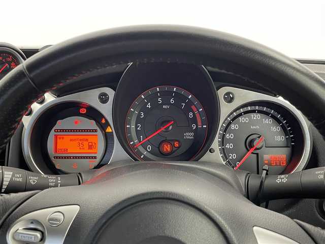 日産 フェアレディ Ｚ バージョンST 埼玉県 2009(平21)年 7.8万km ブレードシルバー 純正ナビ　バックカメラ　ＢＯＳＥサウンド　グレーレザーシート　シートヒーター　ＤＶＤ　オートライト　スマートキー　純正アルミホイール　純正フロアマット　オートエアコン　プッシュスタート　地デジＴＶ