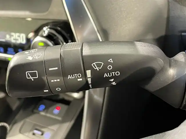 トヨタ ハリアー G 愛知県 2021(令3)年 3.5万km ブラック 純正ディスプレイオーディオ/ナビキッド/テレビキッド/バックカメラ/純正ドライブレコーダー/レーダークルーズコントロール/ビルトインETC/LEDヘッドライト/クリアランスソナー/スペアスマートキー1本