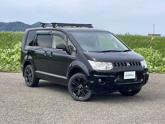 三菱 デリカＤ：５ アクティブギア 新潟県 2018(平30)年 7.7万km ダイヤモンドブラックマイカ 4WD/社外SDナビ(AVIC-RZ901)/CD/DVD/BT/フルセグテレビ/バックカメラ/ETC/ドライブレコーダー/クルーズコントロール/両側パワースライドドア/半革シート/シートヒーター /パドルシフト/スマートキー/キセノンヘッドライト/オートライト/フォグランプ/純正18インチアルミホイール