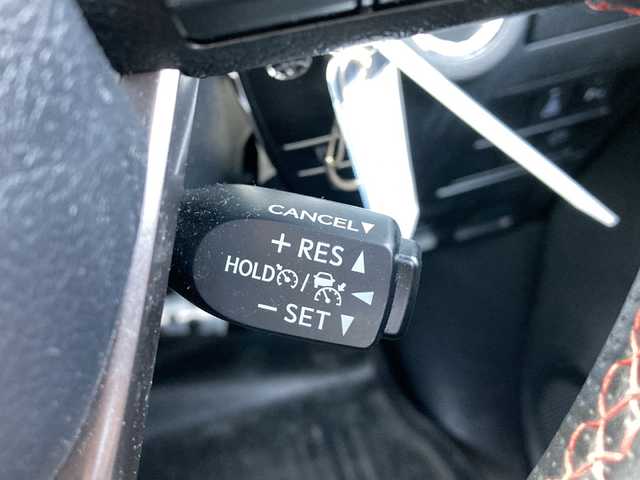 トヨタ ハイラックス Z GRスポーツ 富山県 2022(令4)年 2.8万km スーパーホワイトⅡ AERO KLAS製キャノピー/Bi-BeamLEDヘッドランプ/パノラミックビューモニター/レーダークルーズコントロール/ブリクラッシュセーフティ/レーンディパーチャーアラート/専用18インチAW/スタッドレスタイヤAWセット/ハーフレザーシート/クリアランスソナー