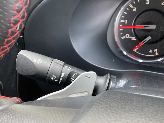 トヨタ ハイラックス Z GRスポーツ 富山県 2022(令4)年 2.8万km スーパーホワイトⅡ AERO KLAS製キャノピー/Bi-BeamLEDヘッドランプ/パノラミックビューモニター/レーダークルーズコントロール/ブリクラッシュセーフティ/レーンディパーチャーアラート/専用18インチAW/スタッドレスタイヤAWセット/ハーフレザーシート/クリアランスソナー