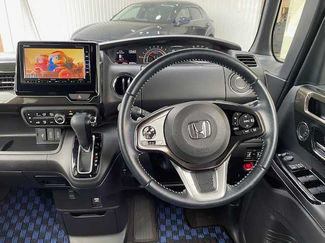 ホンダ Ｎ ＢＯＸ カスタム G L ターボ ホンダセンシング 埼玉県 2018(平30)年 8.9万km プラチナホワイトパール