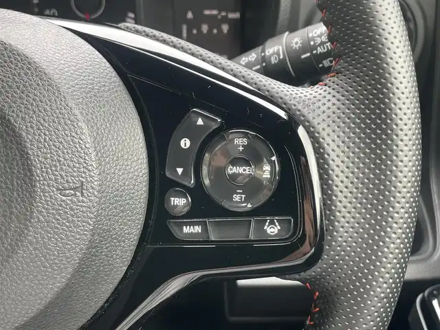 ホンダ Ｎ ＯＮＥ RS 静岡県 2022(令4)年 2.1万km 白Ⅱ 衝突軽減Ｂ　/車線逸脱警告　/ACC /FUJITSUBOマフラー　/TEIN車高調　/オートハイビーム/社外ナビ/地デジ/Bカメラ　/ステアリングスイッチ　/シートヒーター　/純正１５インチＡＷ　/リアスポイラー/スマートキー /スペアキー /保証書/取説　