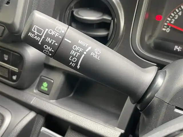 ホンダ Ｎ ＯＮＥ RS 静岡県 2022(令4)年 2.1万km 白Ⅱ 衝突軽減Ｂ　/車線逸脱警告　/ACC /FUJITSUBOマフラー　/TEIN車高調　/オートハイビーム/社外ナビ/地デジ/Bカメラ　/ステアリングスイッチ　/シートヒーター　/純正１５インチＡＷ　/リアスポイラー/スマートキー /スペアキー /保証書/取説　