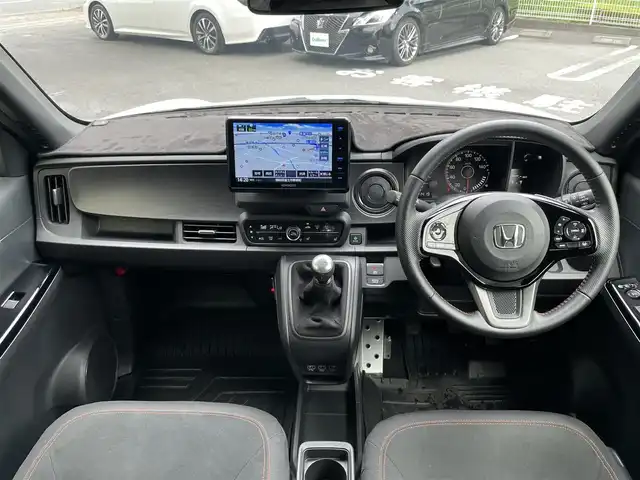 ホンダ Ｎ ＯＮＥ RS 静岡県 2022(令4)年 2.1万km 白Ⅱ 衝突軽減Ｂ　/車線逸脱警告　/ACC /FUJITSUBOマフラー　/TEIN車高調　/オートハイビーム/社外ナビ/地デジ/Bカメラ　/ステアリングスイッチ　/シートヒーター　/純正１５インチＡＷ　/リアスポイラー/スマートキー /スペアキー /保証書/取説　