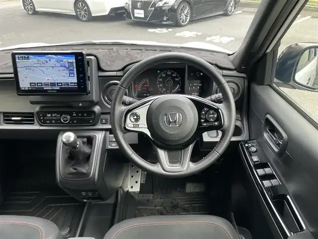 ホンダ Ｎ ＯＮＥ RS 静岡県 2022(令4)年 2.1万km 白Ⅱ 衝突軽減Ｂ　/車線逸脱警告　/ACC /FUJITSUBOマフラー　/TEIN車高調　/オートハイビーム/社外ナビ/地デジ/Bカメラ　/ステアリングスイッチ　/シートヒーター　/純正１５インチＡＷ　/リアスポイラー/スマートキー /スペアキー /保証書/取説　