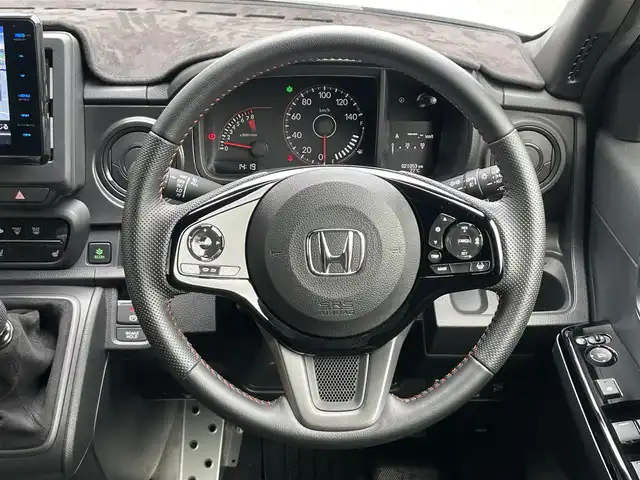 ホンダ Ｎ ＯＮＥ RS 静岡県 2022(令4)年 2.1万km 白Ⅱ 衝突軽減Ｂ　/車線逸脱警告　/ACC /FUJITSUBOマフラー　/TEIN車高調　/オートハイビーム/社外ナビ/地デジ/Bカメラ　/ステアリングスイッチ　/シートヒーター　/純正１５インチＡＷ　/リアスポイラー/スマートキー /スペアキー /保証書/取説　