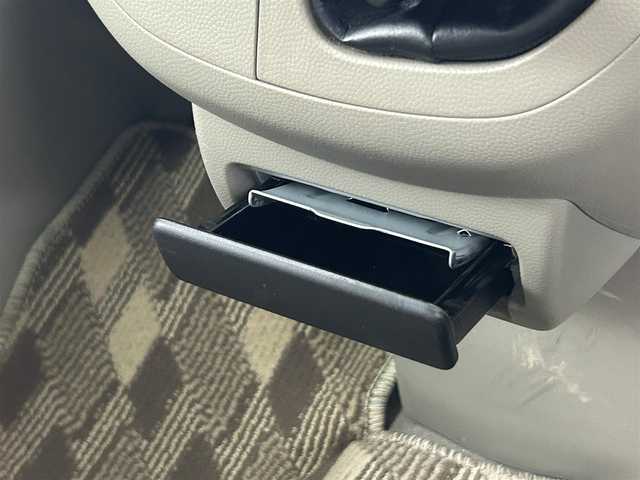 スズキ エブリイ ジョイン 愛知県 2011(平23)年 5.6万km シルキーシルバーメタリック 社外オーディオ/　(CD/AM/FM)/前席パワーウィンドウ/AC/Wエアバック/両側スライドドア/社外フロアマット/パワーステアリング/パワーウィンドウ/保証書/取扱説明書