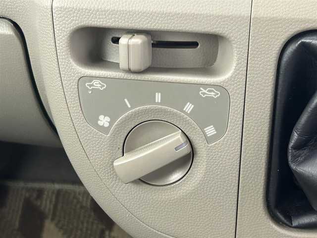 スズキ エブリイ ジョイン 愛知県 2011(平23)年 5.6万km シルキーシルバーメタリック 社外オーディオ/　(CD/AM/FM)/前席パワーウィンドウ/AC/Wエアバック/両側スライドドア/社外フロアマット/パワーステアリング/パワーウィンドウ/保証書/取扱説明書