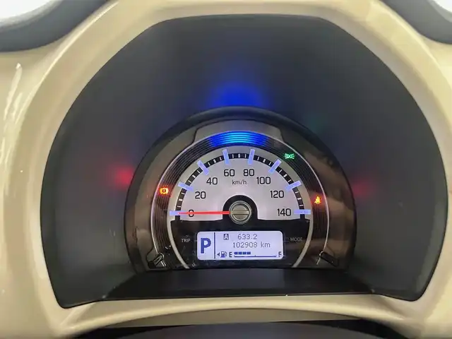 スズキ ハスラー F リミテッド Ⅱ 兵庫県 2018(平30)年 10.3万km ブルーイッシュブラックパール/シルバー2トーン 社外７インチSDナビ　（CN-RE04WD）/（AM/FM、CD、DVD、BT、フルセグ、SD）/バックカメラ/シートヒーター　（D/N席）/デュアルカメラブレーキサポート/電動格納ミラー/ウィンカーミラー/社外ETC/ドアバイザー/純正フロアマット/ISOFIX/プッシュスタート/スマートキー/HIDヘッドランプ/オートライト