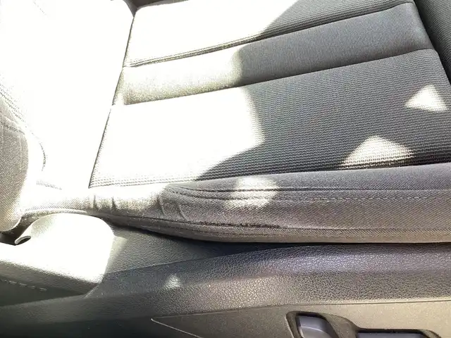 アウディ Ａ４ アバント 1．4TFSIスポーツ 愛知県 2016(平28)年 8.1万km パール ワンオーナー　/メーカーナビ　/フルセグ　/バックカメラ　/パワーバックドア　/パドルシフト　/ステアリングスイッチ　/ビルトインＥＴＣ　/ＨＩＤヘッド　/シートヒーター　/パワーシート　/ＩＳＯＦＩＸ　/コーナーセンサー　/スペアキー　/保証書