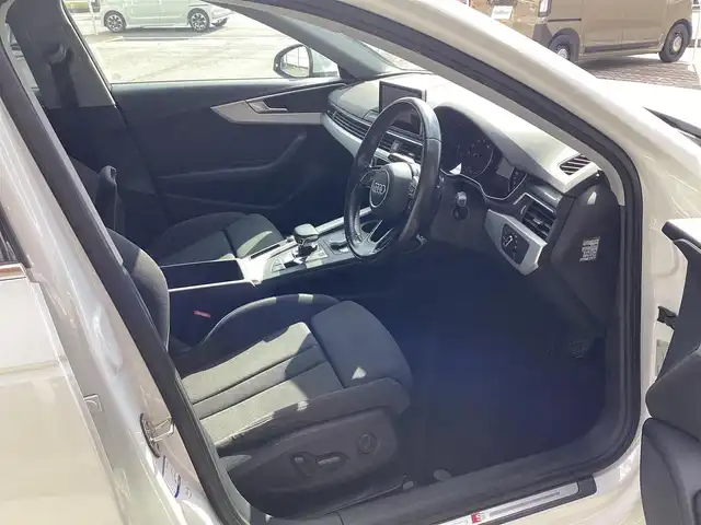 アウディ Ａ４ アバント 1．4TFSIスポーツ 愛知県 2016(平28)年 8.1万km パール ワンオーナー　/メーカーナビ　/フルセグ　/バックカメラ　/パワーバックドア　/パドルシフト　/ステアリングスイッチ　/ビルトインＥＴＣ　/ＨＩＤヘッド　/シートヒーター　/パワーシート　/ＩＳＯＦＩＸ　/コーナーセンサー　/スペアキー　/保証書
