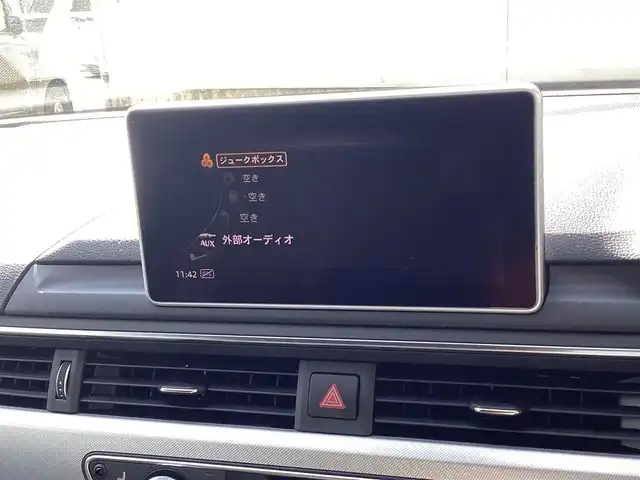 アウディ Ａ４ アバント 1．4TFSIスポーツ 愛知県 2016(平28)年 8.1万km パール ワンオーナー　/メーカーナビ　/フルセグ　/バックカメラ　/パワーバックドア　/パドルシフト　/ステアリングスイッチ　/ビルトインＥＴＣ　/ＨＩＤヘッド　/シートヒーター　/パワーシート　/ＩＳＯＦＩＸ　/コーナーセンサー　/スペアキー　/保証書