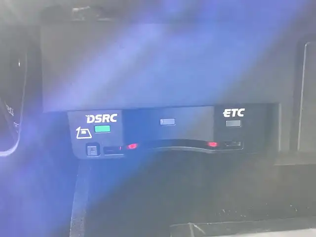 アウディ Ａ４ アバント 1．4TFSIスポーツ 愛知県 2016(平28)年 8.1万km パール ワンオーナー　/メーカーナビ　/フルセグ　/バックカメラ　/パワーバックドア　/パドルシフト　/ステアリングスイッチ　/ビルトインＥＴＣ　/ＨＩＤヘッド　/シートヒーター　/パワーシート　/ＩＳＯＦＩＸ　/コーナーセンサー　/スペアキー　/保証書