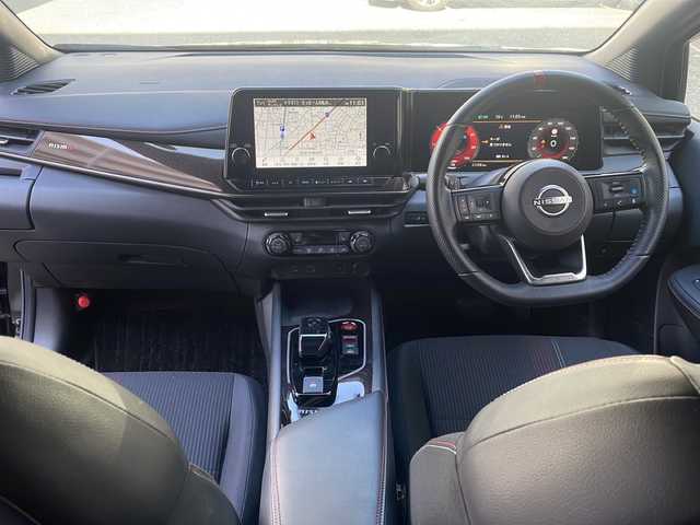 日産 オーラ ニスモ 兵庫県 2021(令3)年 2.2万km スーパーブラック ワンオーナー/Nissan connectナビゲーションシステム/　Bluetooth/HDMI/USB/AppleCarPlay/AM/FM/純正ドライブレコーダー（前後）/純正ビルトインETC2.0/アラウンドビューモニター/フルセグテレビ（走行中視聴不可）/プロパイロット/エマージェンシーブレーキ/デジタルインナーミラー/ブライドスポットモニター/オートホールド/ステアリングヒーター/シートヒーター（D+N席）/アダプティブクルーズコントロール/アンチロック・ブレーキ・システム/レーンキープアシスト/前後コーナーセンサー/横滑り防止装置/盗難防止装置/オートマチックハイビーム/LEDヘッドライト/純正フロアマット/純正アルミホイール（17インチ）/パワーステアリング/パワーウィンドウ/qi充電/スペアキー（1本）/保証書/取扱説明書