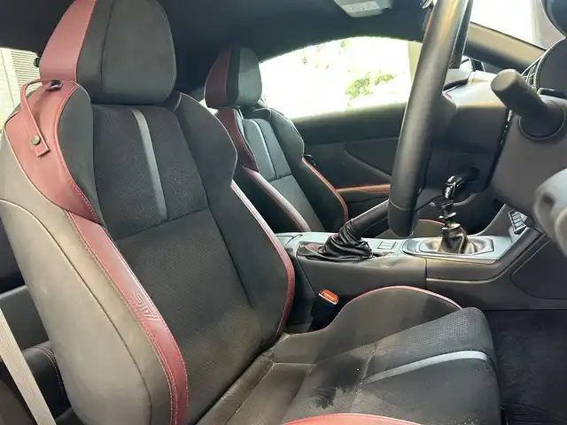 スバル ＢＲＺ STIスポーツ 大阪府 2024(令6)年 0.5万km 青 ハーフレザー/シートヒーター/ディスプレイオーディオ/applecarplay/バックカメラ/純正18インチAW/ETC/ドラレコ/デジタルインナーミラー/クリアランスソナー