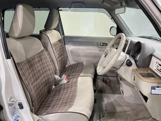 スズキ ラパン X 愛知県 2017(平29)年 4.1万km フォーンベージュメタリック/ホワイト2トーンルーフ 純正ナビ　/（ディスク/ラジオ/フルセグTV/USB/iPod/Bluetooth/aha/AUX)/アラウンドビューモニター　/衝突軽減ブレーキ　/シートヒーター　/ビルトインＥＴＣ　/アイドリングストップ　/ＵＳＢ接続　/アクセサリーソケット/ＬＥＤヘッドランプ　/ステアリングスイッチ　/プッシュスタート　/　　-スマートキー/横滑り防止/純正フロアマット/ISOFIX/電格ミラー