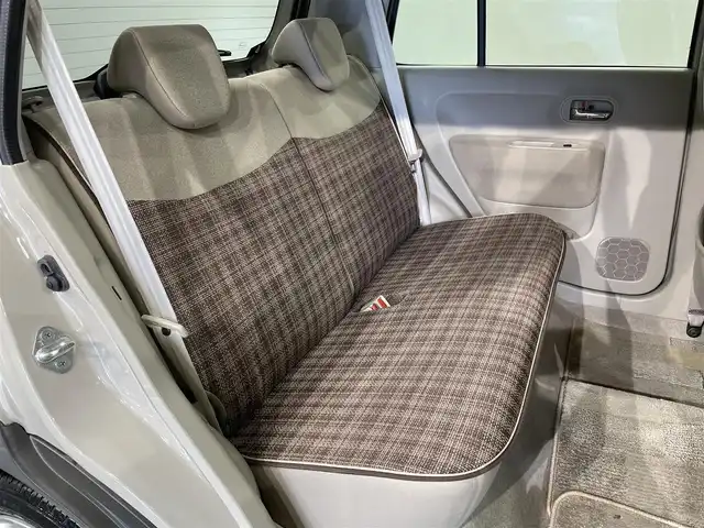 スズキ ラパン X 愛知県 2017(平29)年 4.1万km フォーンベージュメタリック/ホワイト2トーンルーフ 純正ナビ　/（ディスク/ラジオ/フルセグTV/USB/iPod/Bluetooth/aha/AUX)/アラウンドビューモニター　/衝突軽減ブレーキ　/シートヒーター　/ビルトインＥＴＣ　/アイドリングストップ　/ＵＳＢ接続　/アクセサリーソケット/ＬＥＤヘッドランプ　/ステアリングスイッチ　/プッシュスタート　/　　-スマートキー/横滑り防止/純正フロアマット/ISOFIX/電格ミラー