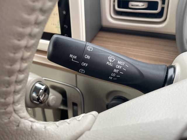 スズキ ラパン X 山口県 2017(平29)年 4.1万km フォーンベージュメタリック/ホワイト2トーンルーフ 純正ナビ　/（フルセグTV/USB/iPod/Bluetooth/aha/AUX)/アラウンドビューモニター　/衝突軽減ブレーキ　/シートヒーター　/ビルトインＥＴＣ　/アイドリングストップ　/ＵＳＢ接続　/アクセサリーソケット/ＬＥＤヘッドランプ　/ステアリングスイッチ　/プッシュスタート　/　　-スマートキー/横滑り防止/純正フロアマット/ISOFIX/電格ミラー