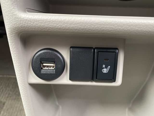 スズキ ラパン X 山口県 2017(平29)年 4.1万km フォーンベージュメタリック/ホワイト2トーンルーフ 純正ナビ　/（フルセグTV/USB/iPod/Bluetooth/aha/AUX)/アラウンドビューモニター　/衝突軽減ブレーキ　/シートヒーター　/ビルトインＥＴＣ　/アイドリングストップ　/ＵＳＢ接続　/アクセサリーソケット/ＬＥＤヘッドランプ　/ステアリングスイッチ　/プッシュスタート　/　　-スマートキー/横滑り防止/純正フロアマット/ISOFIX/電格ミラー