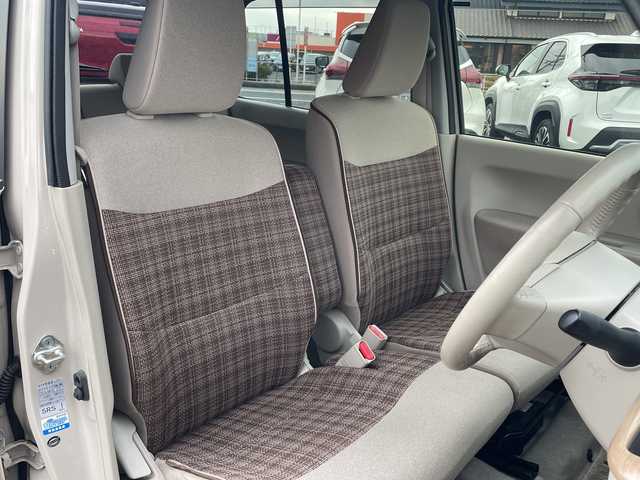 スズキ ラパン X 山口県 2017(平29)年 4.1万km フォーンベージュメタリック/ホワイト2トーンルーフ 純正ナビ　/（フルセグTV/USB/iPod/Bluetooth/aha/AUX)/アラウンドビューモニター　/衝突軽減ブレーキ　/シートヒーター　/ビルトインＥＴＣ　/アイドリングストップ　/ＵＳＢ接続　/アクセサリーソケット/ＬＥＤヘッドランプ　/ステアリングスイッチ　/プッシュスタート　/　　-スマートキー/横滑り防止/純正フロアマット/ISOFIX/電格ミラー