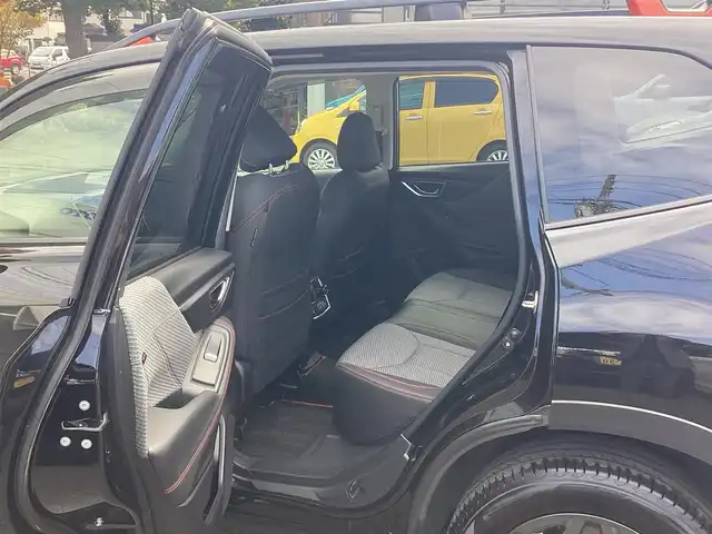 スバル フォレスター X－ブレイク 神奈川県 2018(平30)年 3.6万km クリスタルブラックシリカ 純正SDナビ/(AM/FM/TV/BT/SD/CD/DVD/USB)/バックカメラ/サイド/アイサイトVer3/アイサイトセイフティプラス/プリクラッシュブレーキ/車線逸脱警報/リアビークルディテクション/後退時自動ブレーキ/レーダークルーズコントロール/ステアリング連動ヘッドランプ/ETC/全席シートヒーター/ステアリングヒーター/D/N側パワーシート/シートメモリー/パドルシフト/保証書/取扱説明書/記録簿/スペアキー1