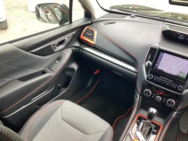 スバル フォレスター X－ブレイク 神奈川県 2018(平30)年 3.6万km クリスタルブラックシリカ 純正SDナビ/(AM/FM/TV/BT/SD/CD/DVD/USB)/バックカメラ/サイド/アイサイトVer3/アイサイトセイフティプラス/プリクラッシュブレーキ/車線逸脱警報/リアビークルディテクション/後退時自動ブレーキ/レーダークルーズコントロール/ステアリング連動ヘッドランプ/ETC/全席シートヒーター/ステアリングヒーター/D/N側パワーシート/シートメモリー/パドルシフト/保証書/取扱説明書/記録簿/スペアキー1