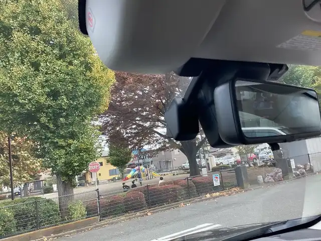 スバル フォレスター X－ブレイク 神奈川県 2018(平30)年 3.6万km クリスタルブラックシリカ 純正SDナビ/(AM/FM/TV/BT/SD/CD/DVD/USB)/バックカメラ/サイド/アイサイトVer3/アイサイトセイフティプラス/プリクラッシュブレーキ/車線逸脱警報/リアビークルディテクション/後退時自動ブレーキ/レーダークルーズコントロール/ステアリング連動ヘッドランプ/ETC/全席シートヒーター/ステアリングヒーター/D/N側パワーシート/シートメモリー/パドルシフト/保証書/取扱説明書/記録簿/スペアキー1