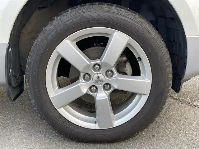 三菱 デリカＤ：５ シャモニー 岩手県 2010(平22)年 13.6万km ウォームホワイトパール ４WD/両側パワースライドドア/純正ナビ/フルセグTV/CD/DVD/FM/AM/バックカメラ/クルーズコントロール（追従機能あり）/パドルシフト/オートライト/フォグランプ/ETC/スペアキー/純正アルミホイール/純正フロアマット/ドアバイザー