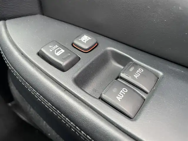 レクサス ＳＣ 430 東京都 2007(平19)年 9.8万km ダークブルーマイカ レクサス純正ナビ/クルーズコントロール/マークレビンソンサウンドシステム/純正18インチホイール/シートヒーター/コーナーセンサー/オートライト/横滑り防止装置/盗難防止装置/電動格納ミラー/スペアキー2本/取扱説明書/保証書