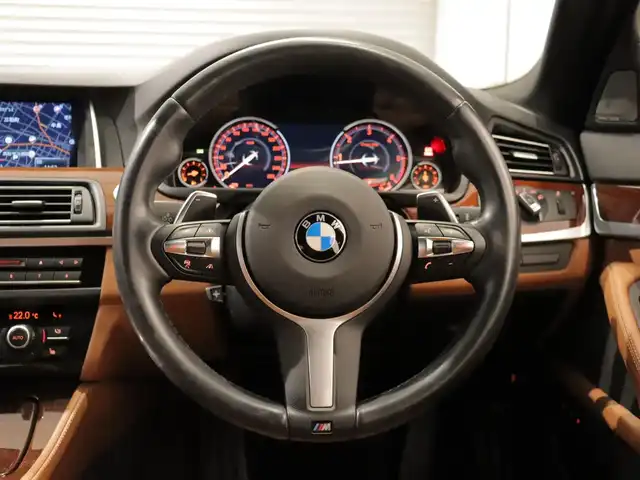 ＢＭＷ ５２３ｄ マエストロ 静岡県 2015(平27)年 3万km サファイアブラックP 限定車　シリアルナンバー 77/99 /1オーナー/茶レザーシート /シートヒーター /ACC LKA BSM /harman/kardon /純正ナビ tv bt /Bカメラ /パワートランク /19インチAW /コンフォートアクセス /ソフトクローズドア /パドルシフト