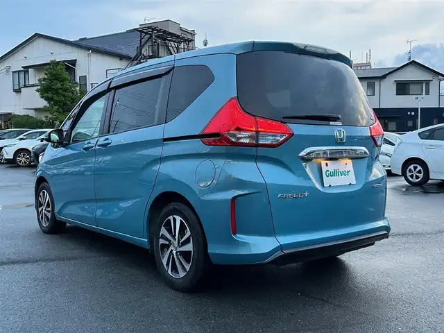 ホンダ フリード＋ ハイブリット G ホンダセンシング 静岡県 2017(平29)年 2.5万km 青 エンジンスタートボタン/パワーステアリング/パワーウィンドウ/アイドリングストップ/オートエアコン/クルーズコントロール追従走行/Bluetooth/ETC/バックカメラ/SDナビ/TV（フルセグ、地デジ視聴可）/ハーフレザーシート/両側パワースライドドア/純正アルミホイール/ABS/横滑り防止装置/レーンキープアシスト/オートライト/Wエアバッグ/衝突軽減システム