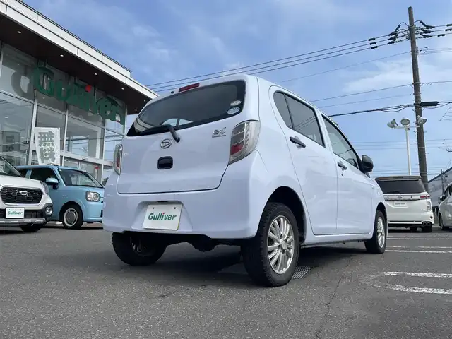 ダイハツ ミラ イース Lf 道央・札幌 2015(平27)年 11.4万km スカイブルー ４WD/純正オーディオ(AM/FM/CD/AUX)/純正ラバーマット/アイドリングストップ/盗難防止装置/ヘッドライトレベライザー/スペアキー/バニティミラー
