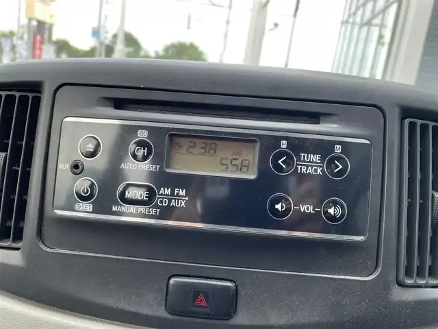 ダイハツ ミラ イース Lf 道央・札幌 2015(平27)年 11.4万km スカイブルー ４WD/純正オーディオ(AM/FM/CD/AUX)/純正ラバーマット/アイドリングストップ/盗難防止装置/ヘッドライトレベライザー/スペアキー/バニティミラー